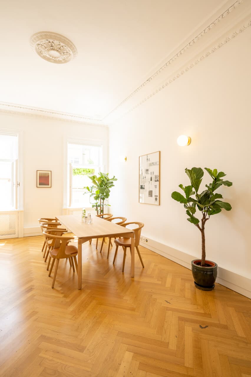 Leerer Besprechungsraum im Functn-Büro in Wien.